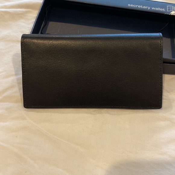 Puritan black leather secretary wallet. Holds checkbook and ID or photos. NIB - Picture 4 of 5